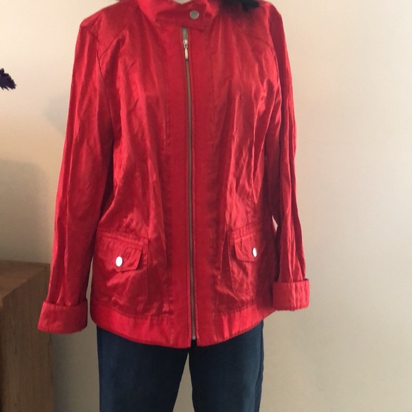 Women’s Laura Ashley Red Zip Front Jacket - Picture 3 of 6